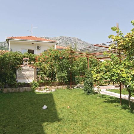 Lovely Apartment In Kastel Kambelovac With Wifi Каштела Екстер'єр фото